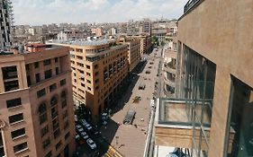 Hilltop North Avenue Yerevan